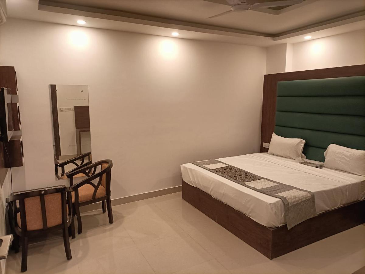 نيودلهي Hotel Tark Inn Near Igi Airport Delhi المظهر الخارجي الصورة